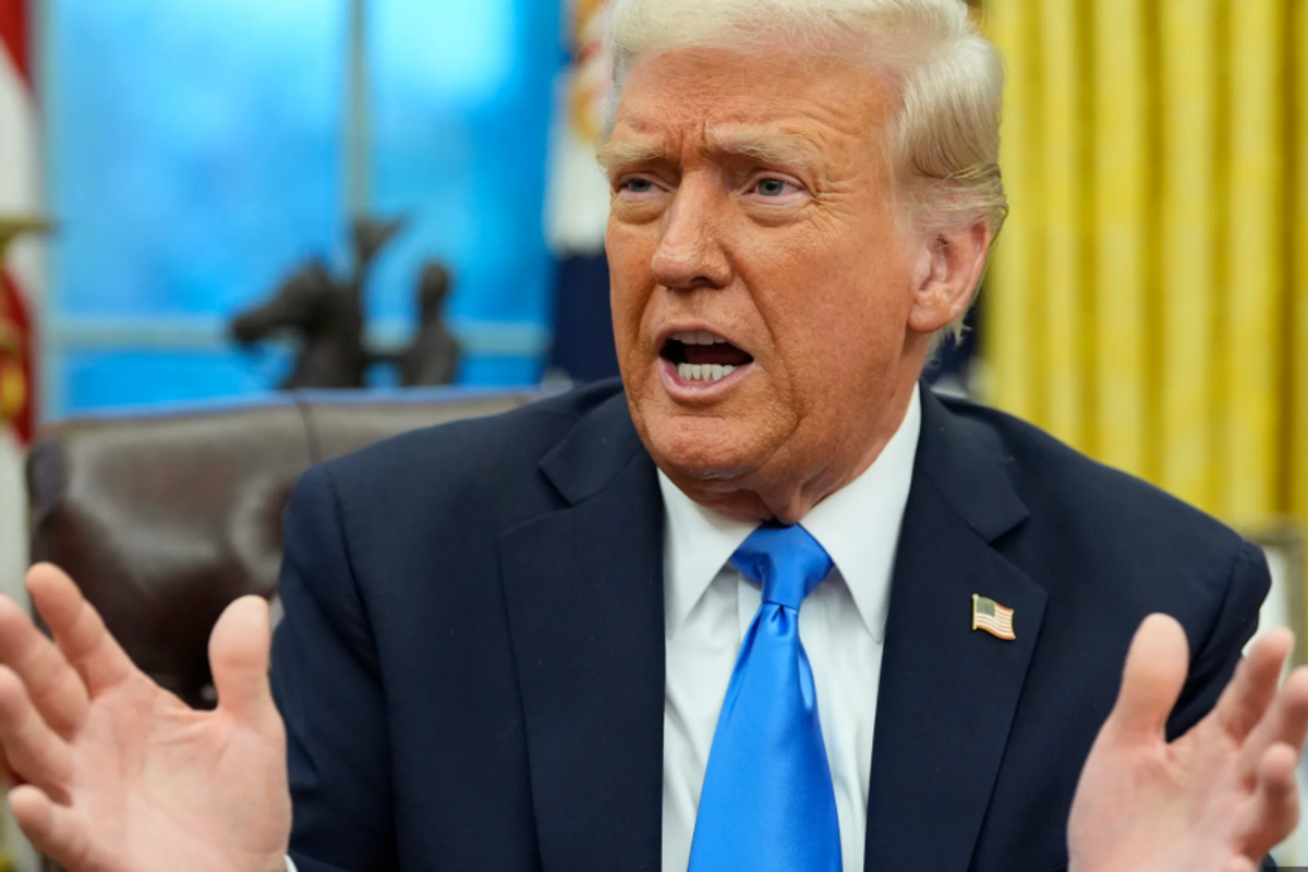 Rambling Incoherently On War, Trump Threatens Protesters With 'Very Big Force'
