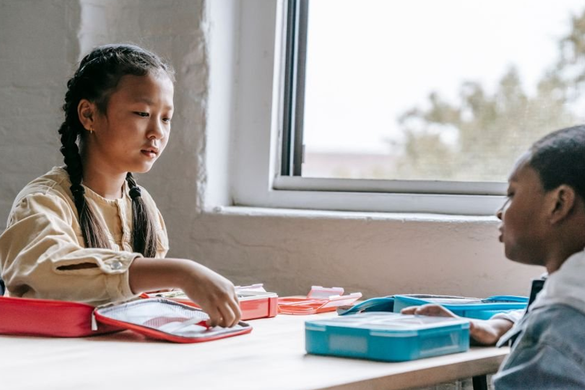 Korean food; Korean culture; gen alpha; kindness; sharing cultures