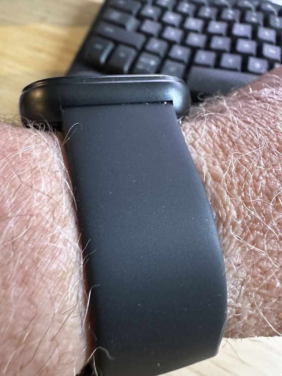 photo of the watchband for TOZO AMOLED S6 Smart Watch