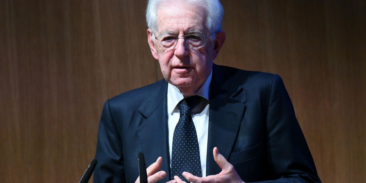 Il pensatoio di Monti: «O le armi o le tasse»