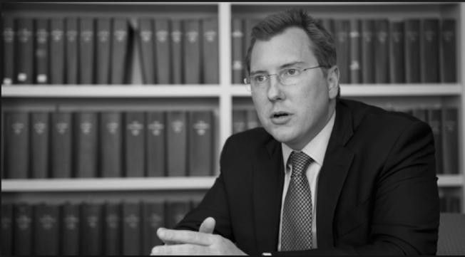 Robert L. McKenzie