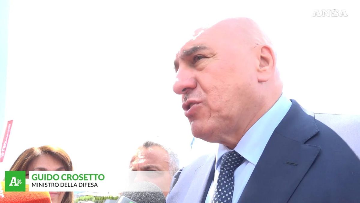 Leonardo, Crosetto: «L'Europa recuperi il divario con i satelliti di Musk»