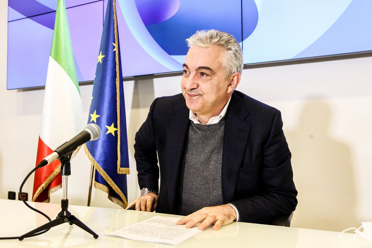 Pressioni di Arcuri sulle Dogane per le mascherine cinesi irregolari