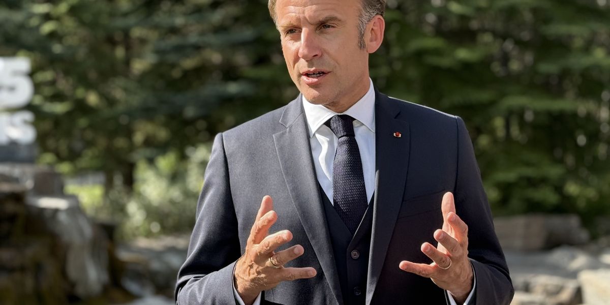 Macron piazzista delle armi francesi investe 1,7 miliardi sul nemico di Starlink Macron piazzista delle armi francesi investe 1,7 miliardi sul nemico di Starlink