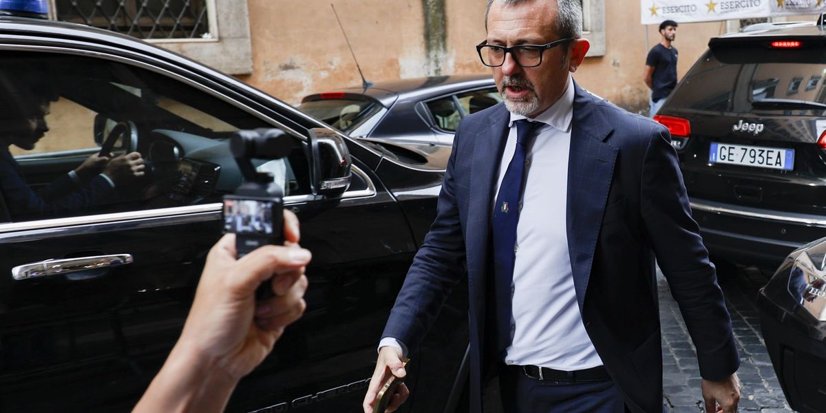 andrea delmastro azione penale obbligatoria meglio indicare priorit224 ai pm