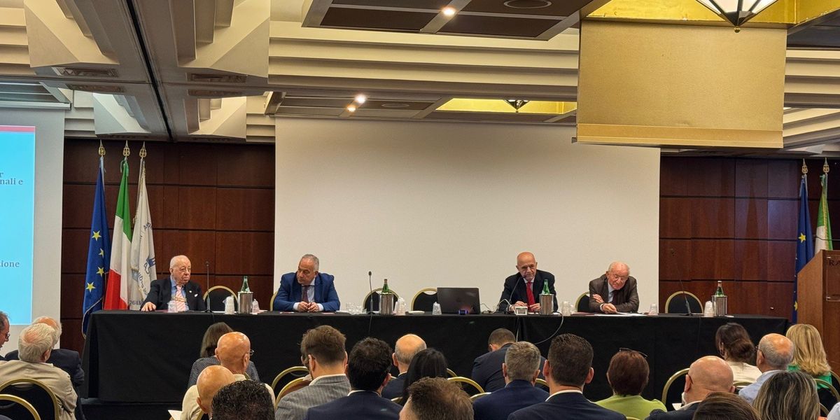 sindaci contro la burocrazia norme troppo complesse servono riforme