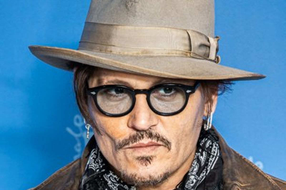 Johnny Depp, premiere, hat, fashion, embarrassment