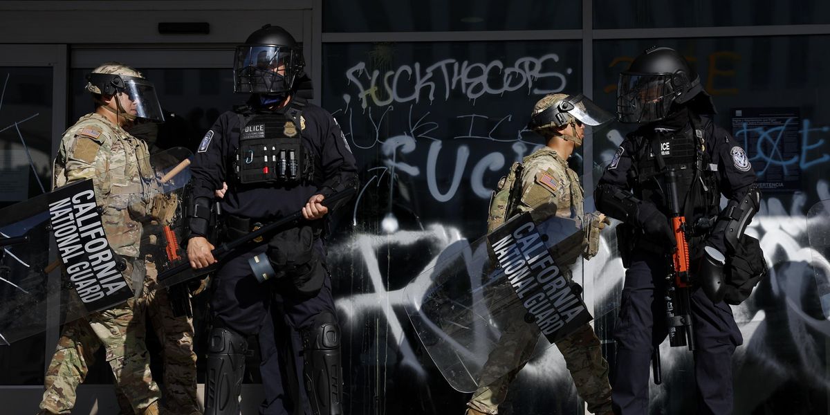 Los Angeles nel caos. La Guardia nazionale ritorna sotto il controllo di Trump Los Angeles nel caos. La Guardia nazionale ritorna sotto il controllo di Trump