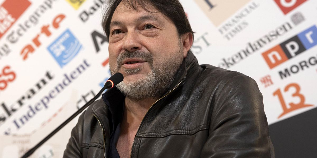 Creano precari e incolpano la destra Creano precari e incolpano la destra