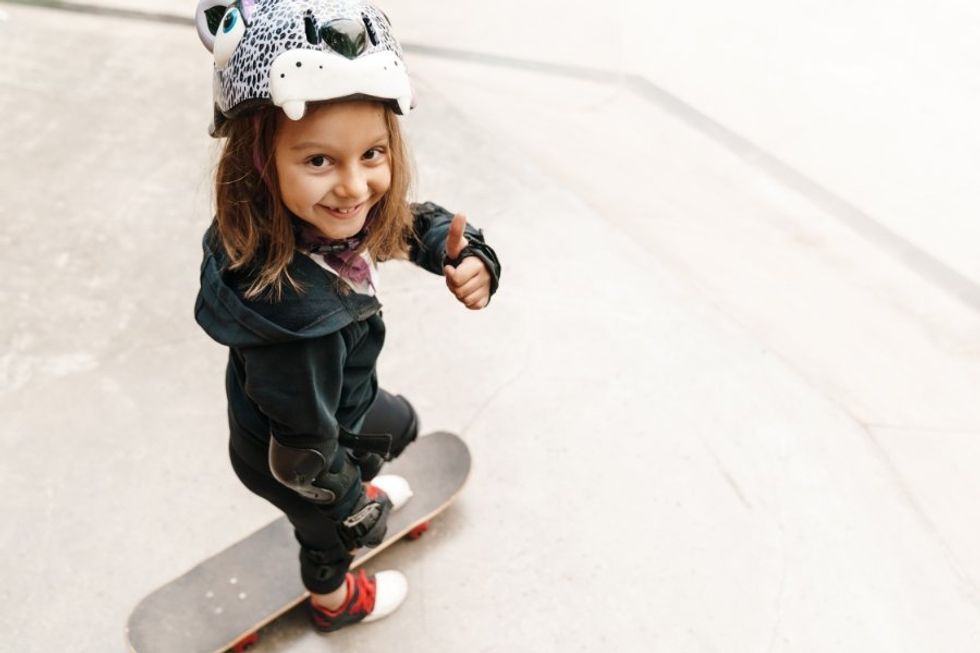 His daughter crashed on a skate ramp. His response was a masterclass in awesome parenting.