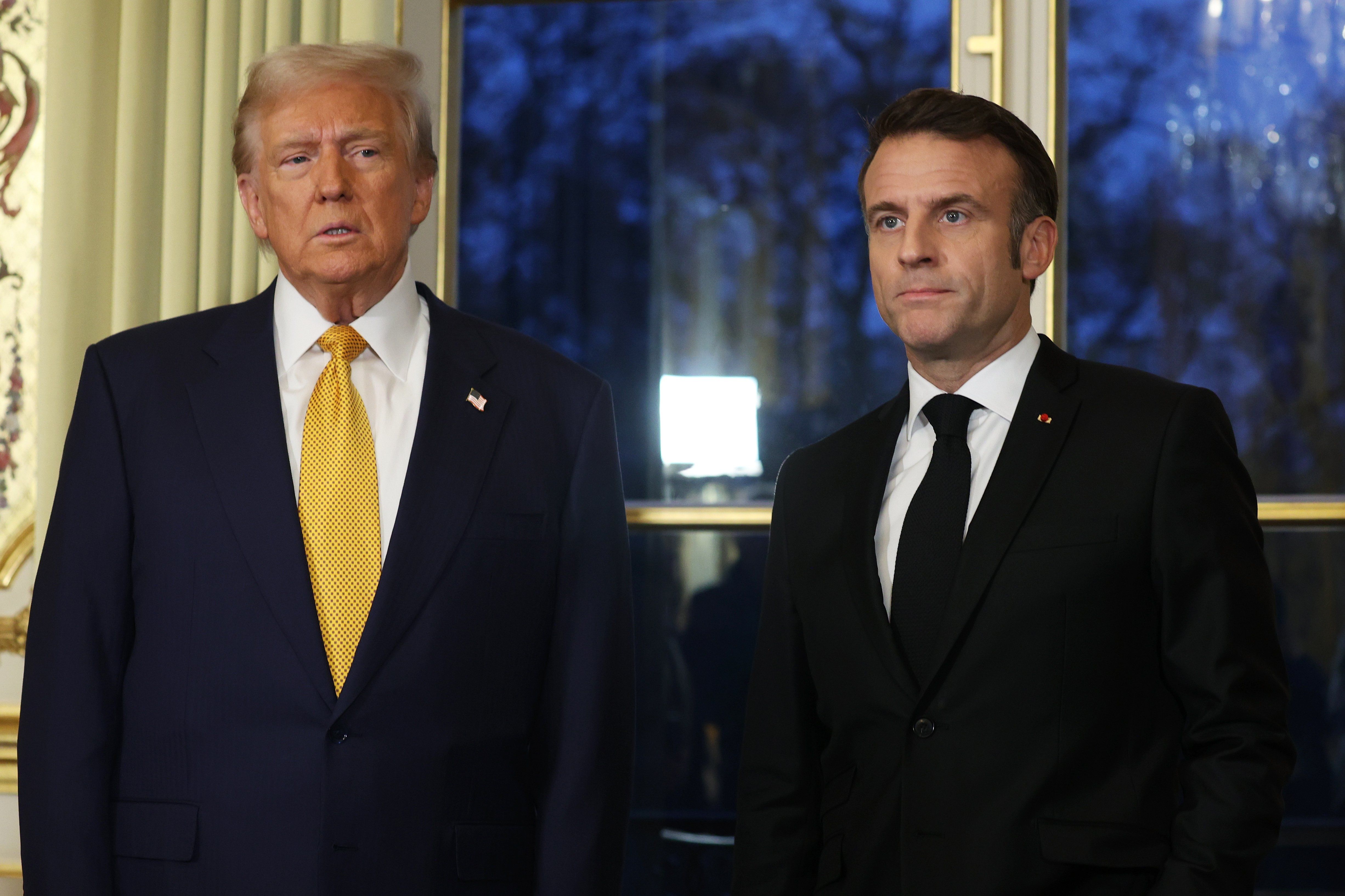 Anche the Donald prende a schiaffi Macron: «Sbaglia sempre,  cerca visibilità»