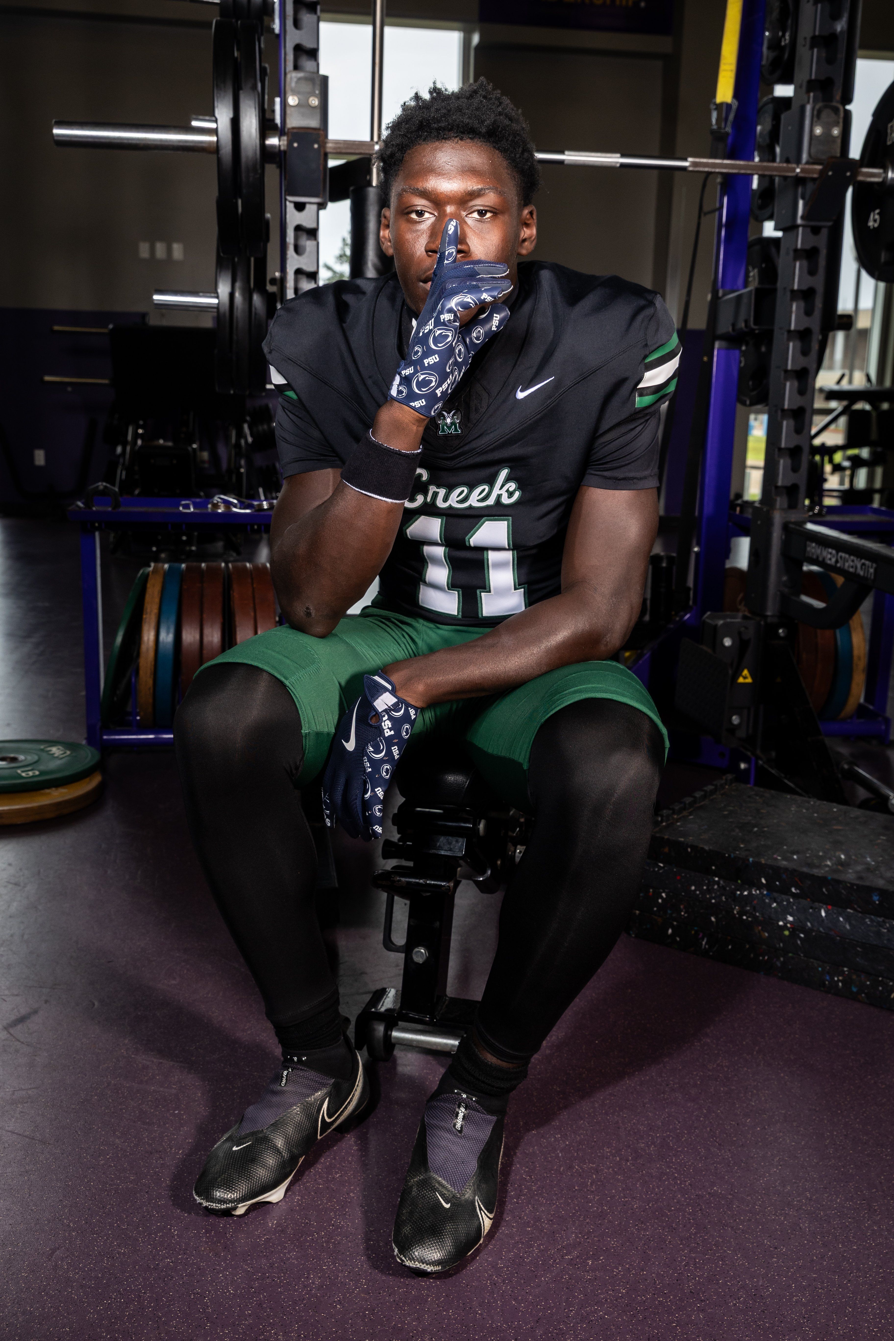 BREAKING: 2026 Mayde Creek four-star LB Kosi Okpala commits to Texas