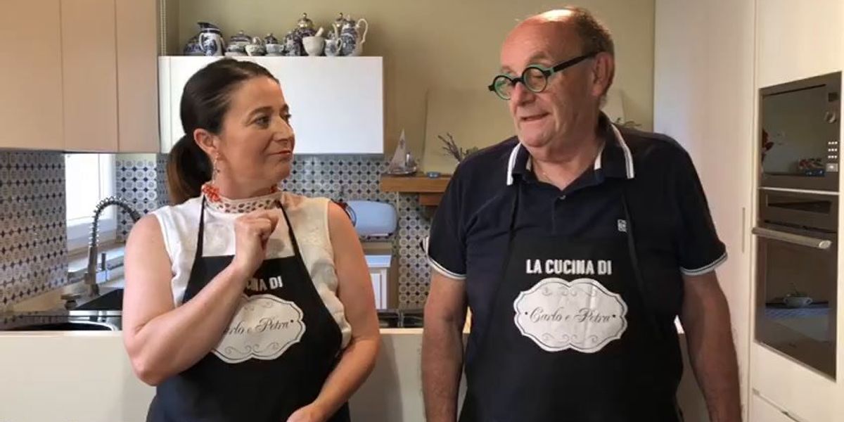 Cuciniamo insieme: Muffin salati o degli amici Cuciniamo insieme: Muffin salati o degli amici