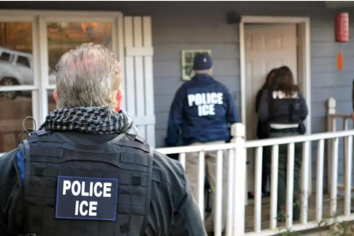 ICE? Gestapo?Jawohl, Mein Herr, Wir Haben Eine Gestapo