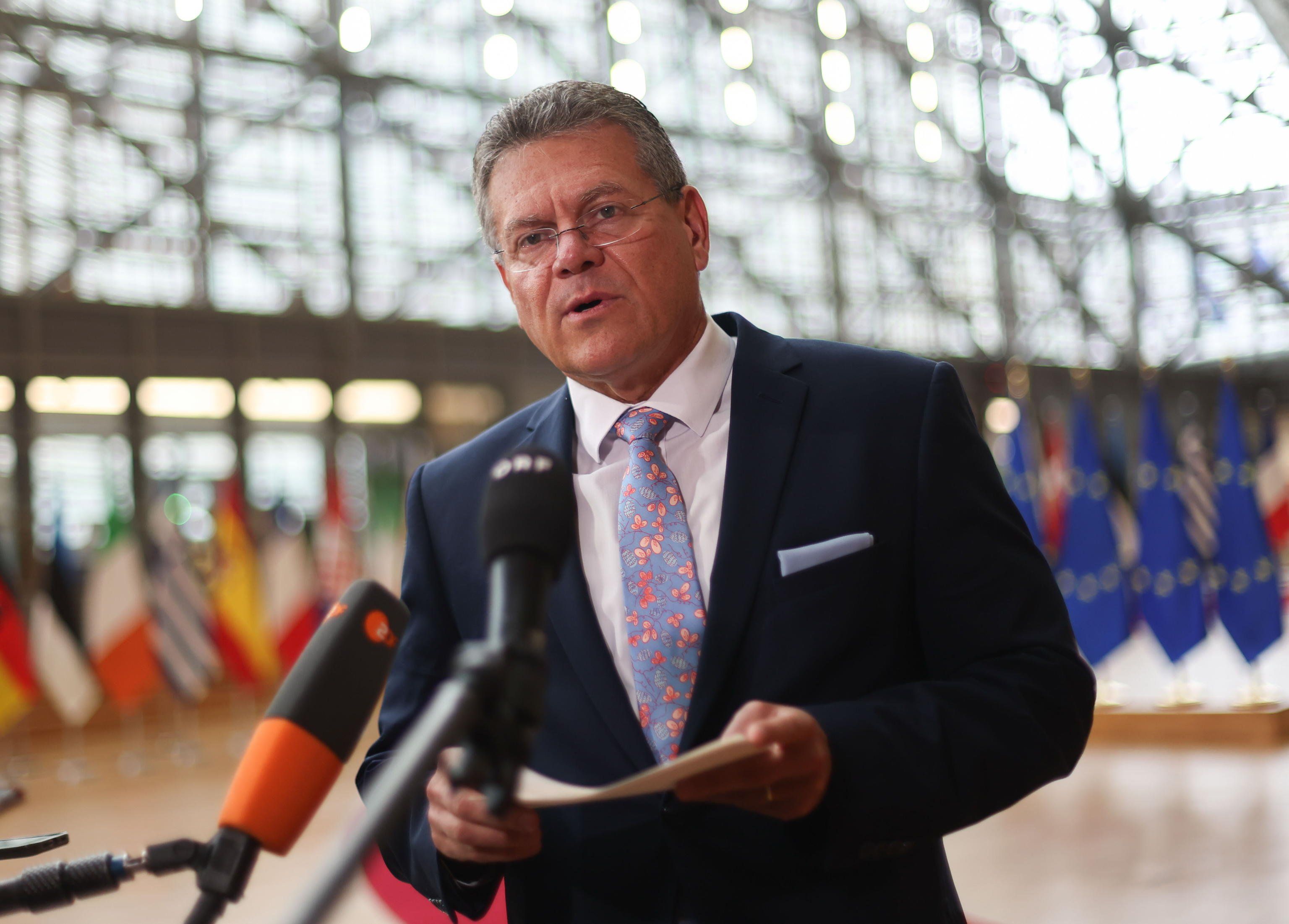 Dazi, ultime minacce di Donald per chiudere