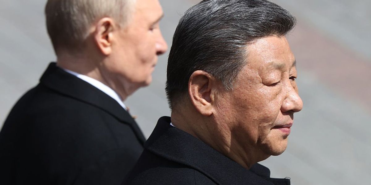 L’obiettivo degli Usa è ingraziarsi la Russia per indebolire la Cina. Pechino si attrezza L’obiettivo degli Usa è ingraziarsi la Russia per indebolire la Cina. Pechino si attrezza