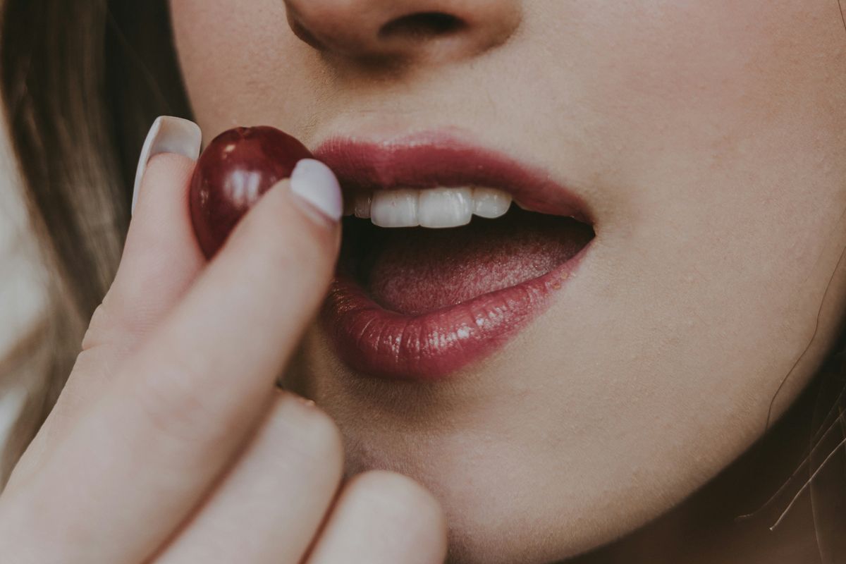 plum lipstick, darker colors, Gen Z, color scheme, color theory