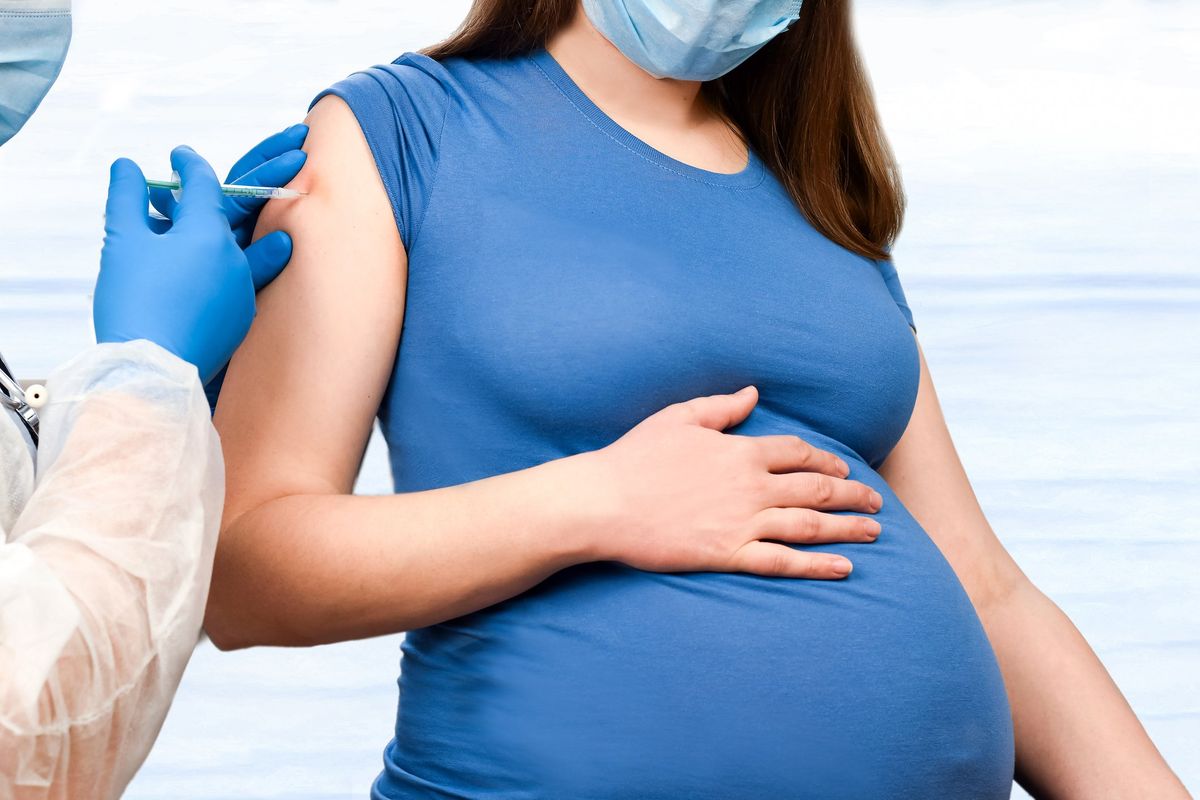 Virus respiratorio, medici più vaccinisti di Pfizer a scapito di mamme e bambini