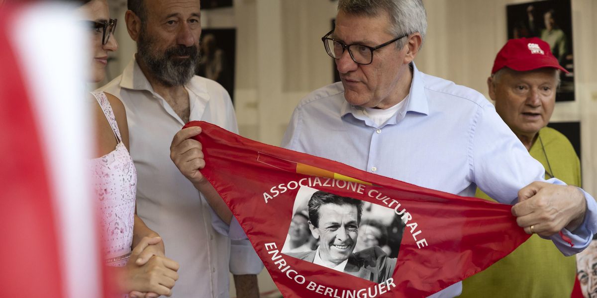 Addio agli operai. La Cgil tifa eutanasia e aborto e diventa il sindacato di morte Addio agli operai. La Cgil tifa eutanasia e aborto e diventa il sindacato di morte