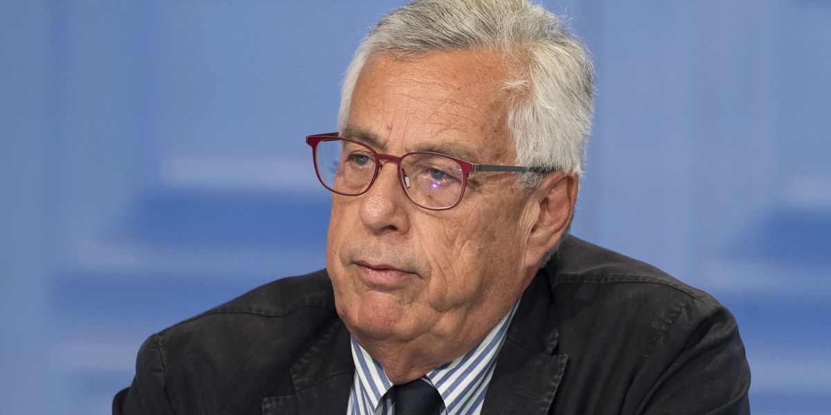 Il nuovo numero uno della salute italiana promuove Speranza, lockdown e vaccini Il nuovo numero uno della salute italiana promuove Speranza, lockdown e vaccini