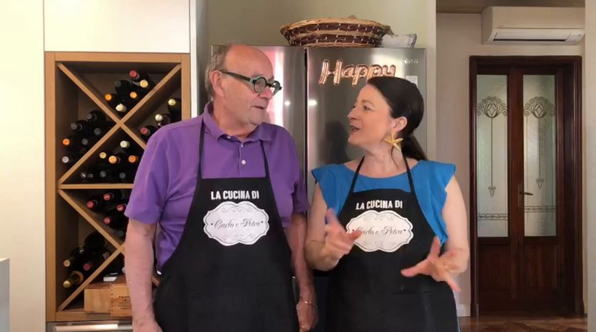 Le pillole di galateo di Petra e Carlo: dress-code a teatro
