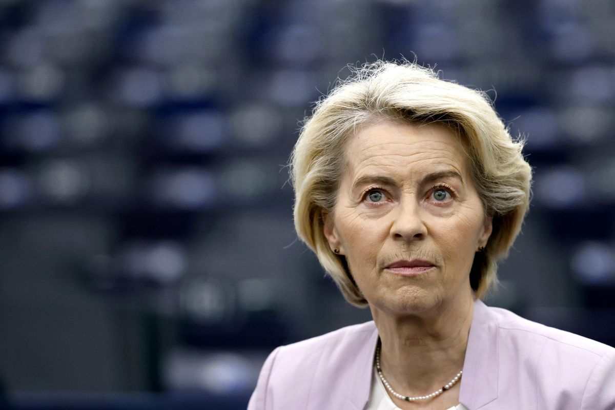 Von der Leyen salva: sfiducia bocciata. Il voto divide la destra e l’asse Pd-M5s