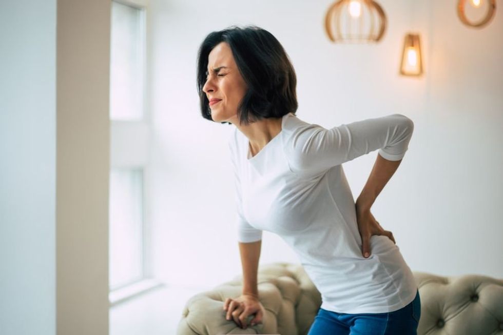 perimenopause; stiff neck; best pillow; pillow for stiff neck; menopause; women and stiff neck; tension headaches