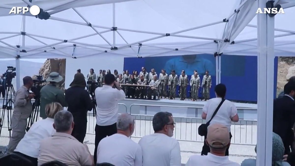 Il Pkk lascia le armi. Entra in politica, serve a Erdogan