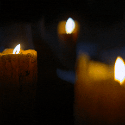 candle burning, candles, aroma, scent, homemaking, home, diy hacks, diy, life hacks