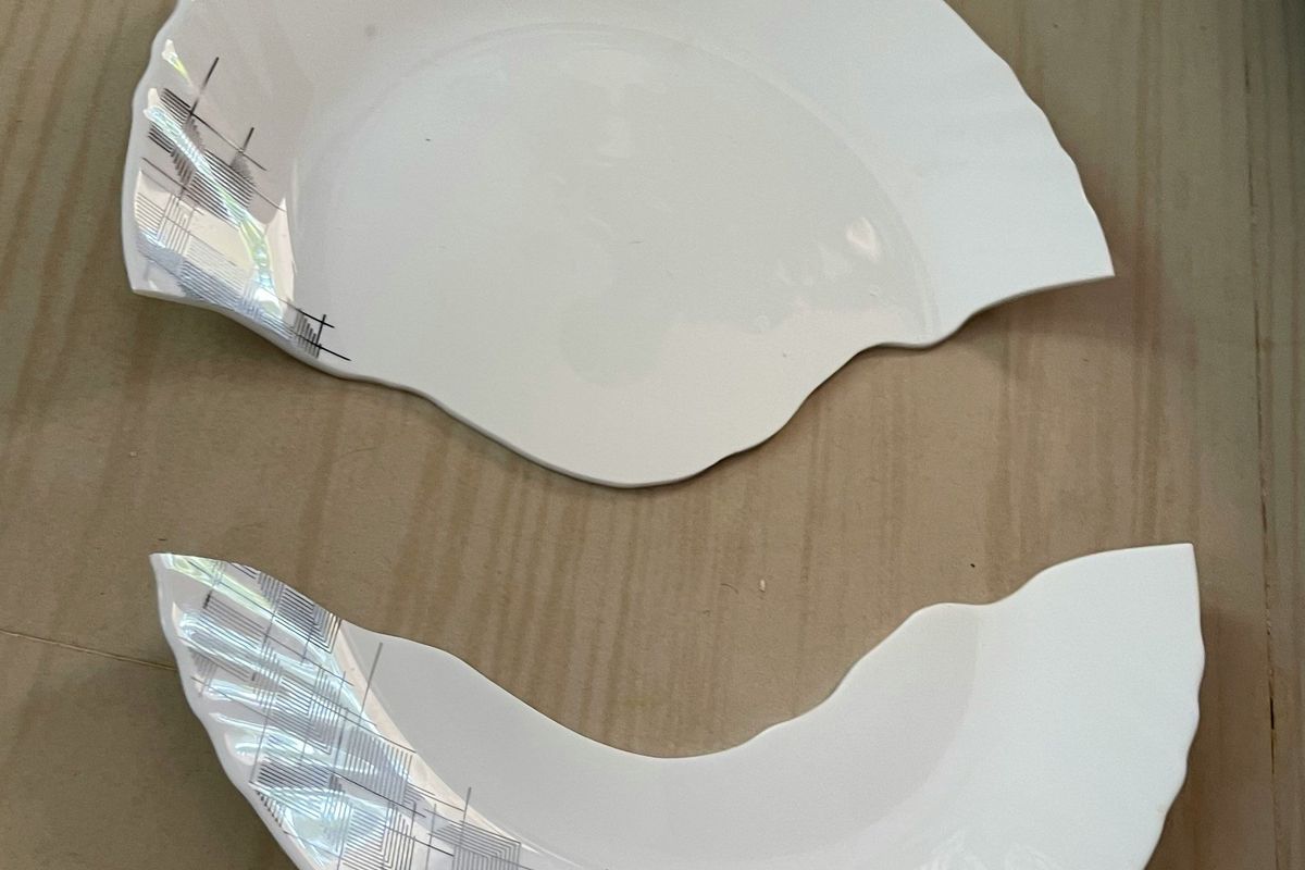 plates, dishware, broken plates, declutter, home