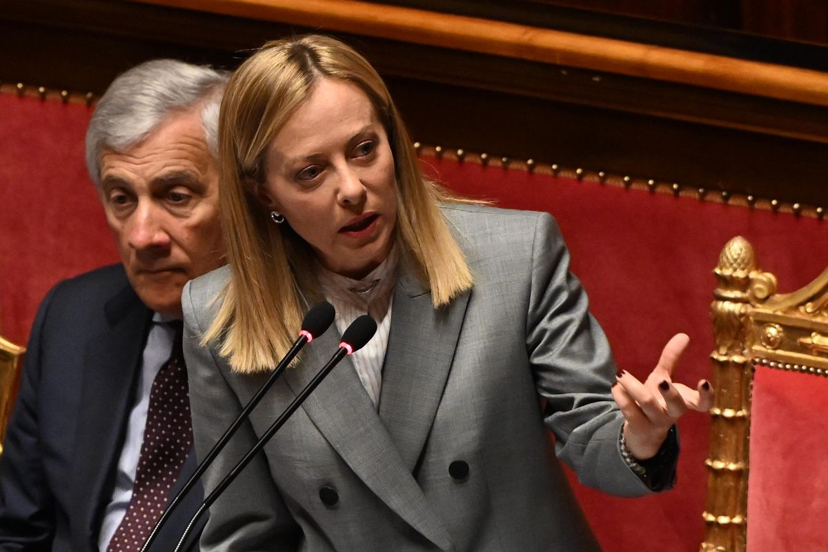 La ricetta della Meloni per la Difesa «Se vuoi la pace, prepara la guerra»