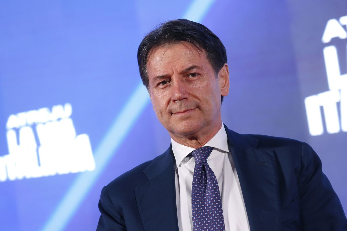 Conte: «Meloni colpevole di tutto, io non l’avrei chiamata come ha fatto Schlein»