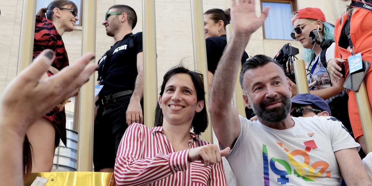 La sinistra arcobaleno sogna un finto martirio al gulasch La sinistra arcobaleno sogna un finto martirio al gulasch