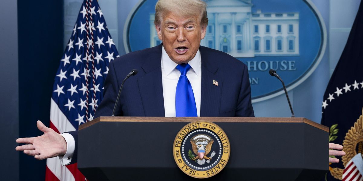 Donald bazooka e carota: 30 miliardi all’Iran