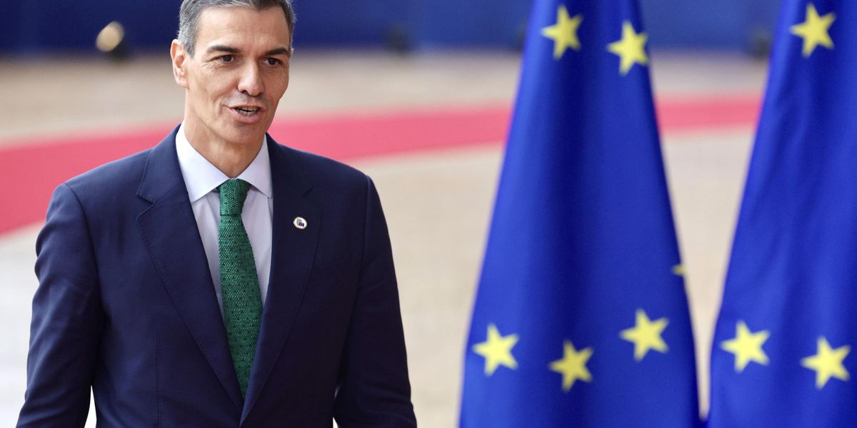 Il bluff di Sánchez: fa l’irriducibile solo per tenersi stretta la poltrona Il bluff di Sánchez: fa l’irriducibile solo per tenersi stretta la poltrona