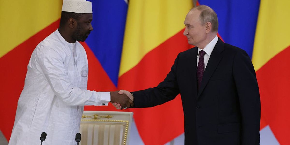 Mosca e Bamako sono sempre più vicine Mosca e Bamako sono sempre più vicine