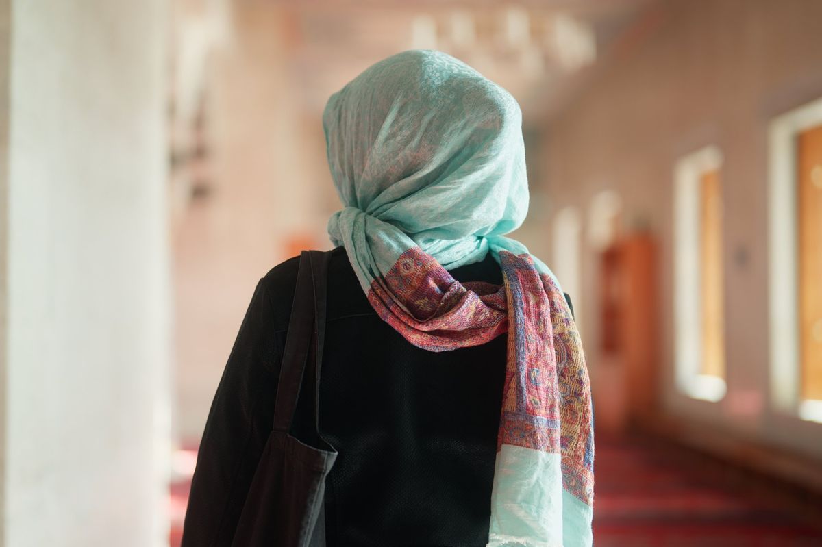 Nozze combinate, tunisina si ribella