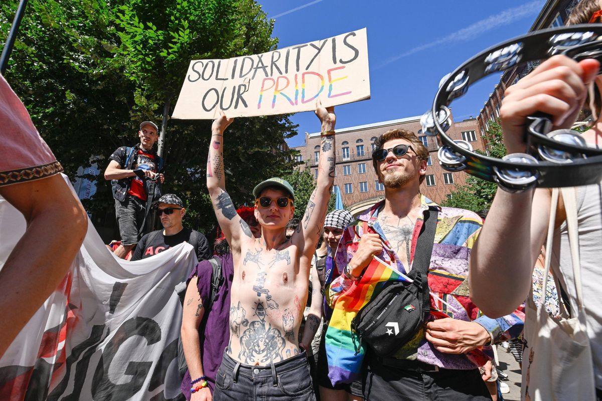 Il pride di Budapest sbugiarda gli attacchi Ue a Orbán «dittatore»