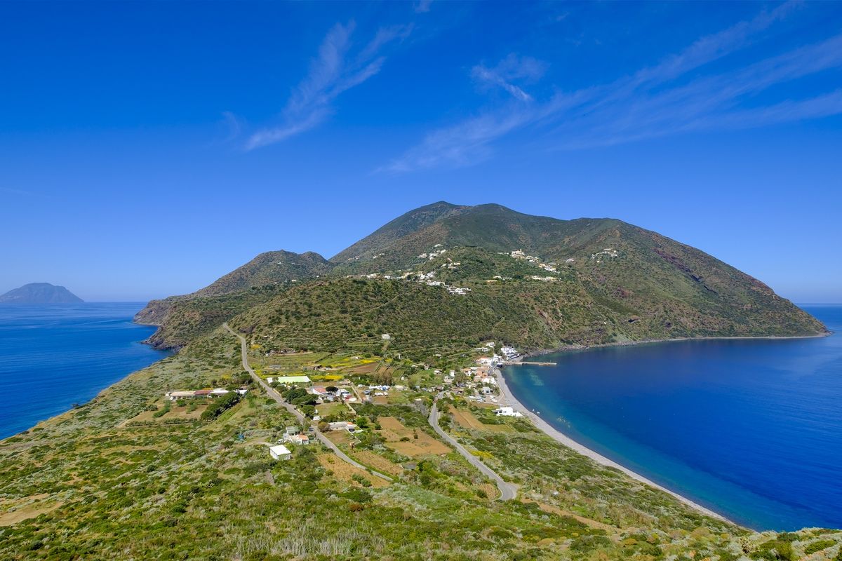 La vita segreta delle isole minori