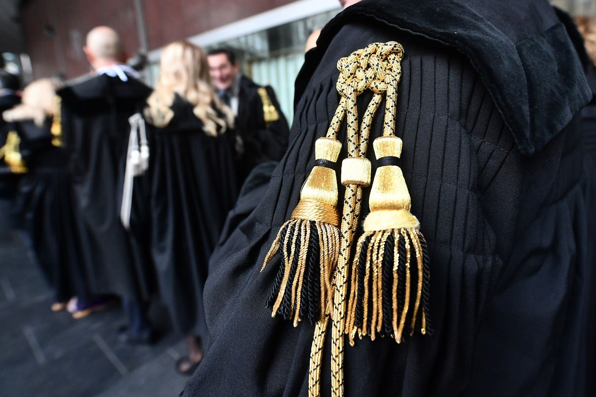 Incostituzionali sono quelle toghe che vogliono disapplicare le leggi
