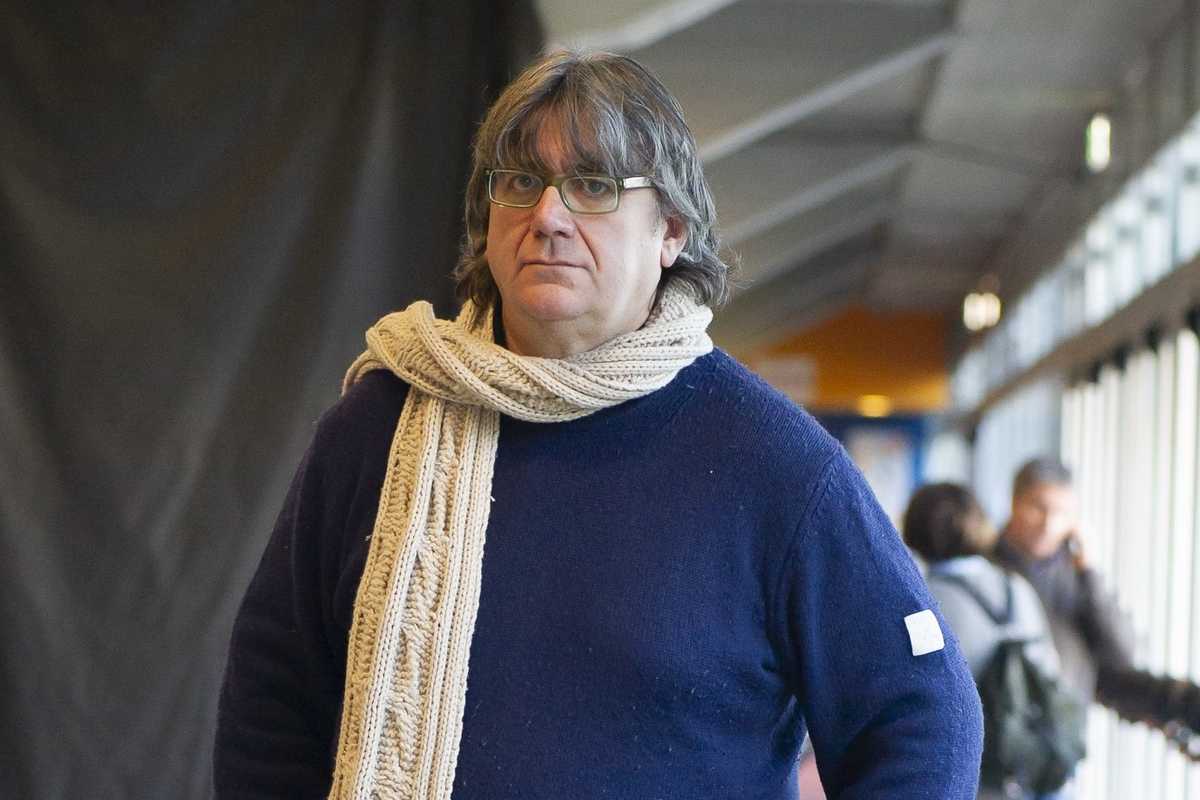 Via i migranti di don Biancalani