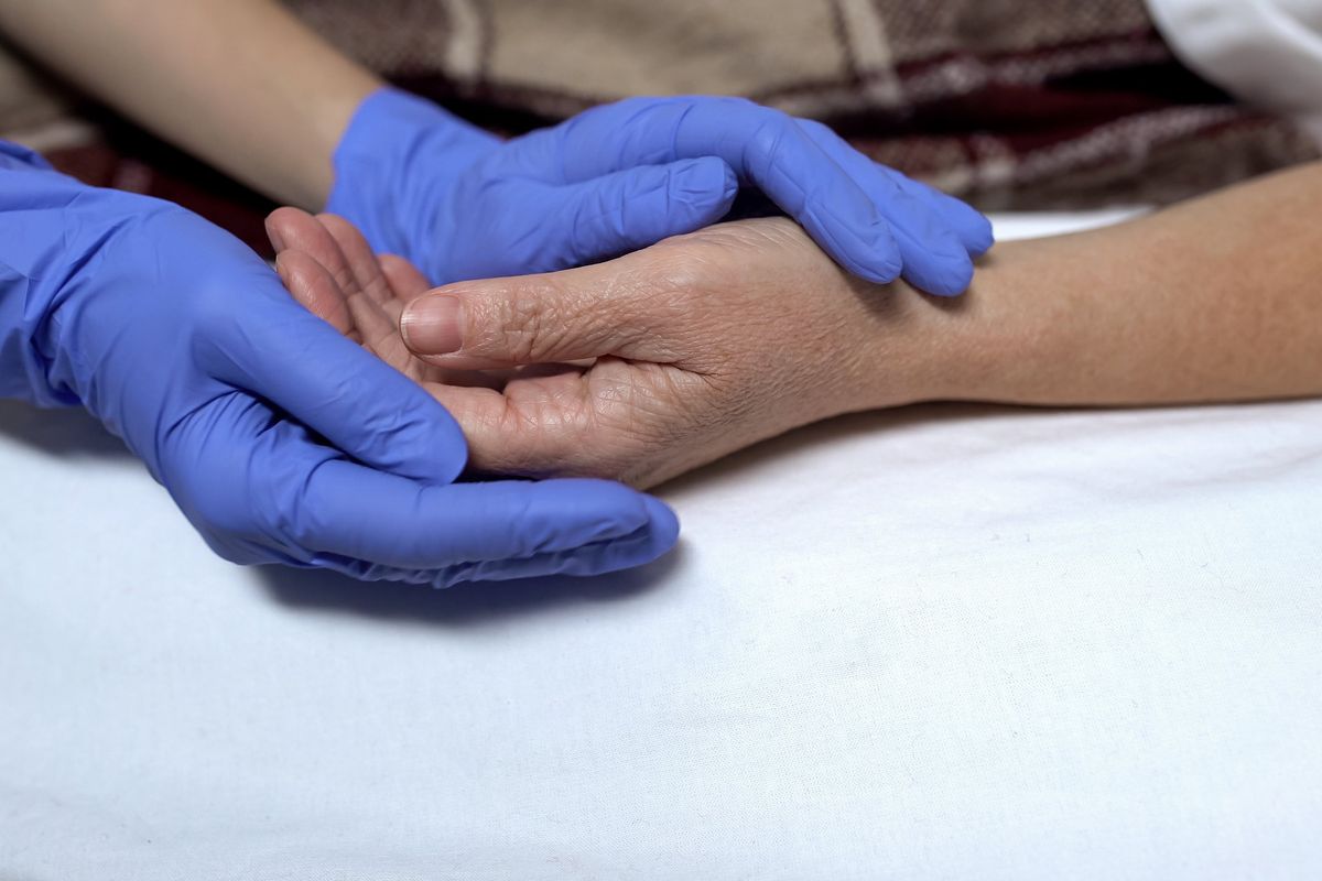 Il centrodestra fissa un limite al fine vita: «Il servizio sanitario non può uccidere»