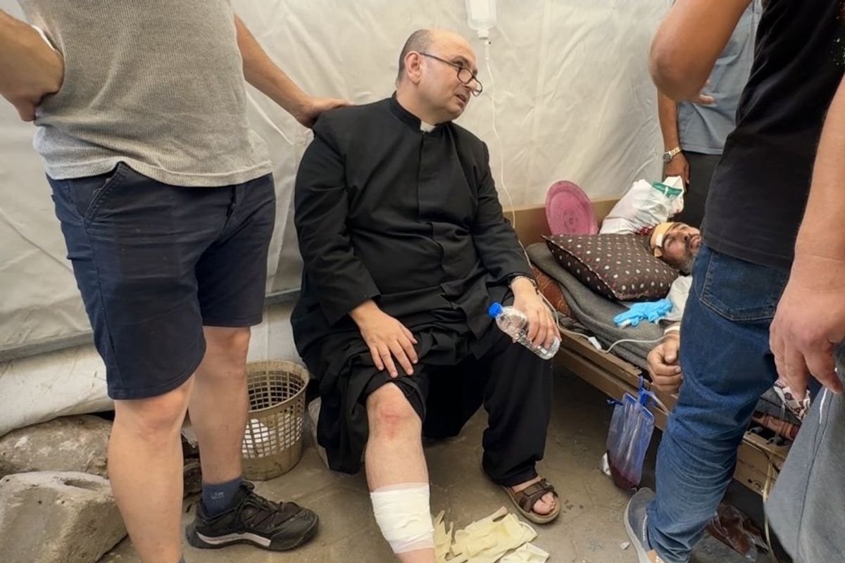 Israele colpisce la chiesa cattolica di Gaza