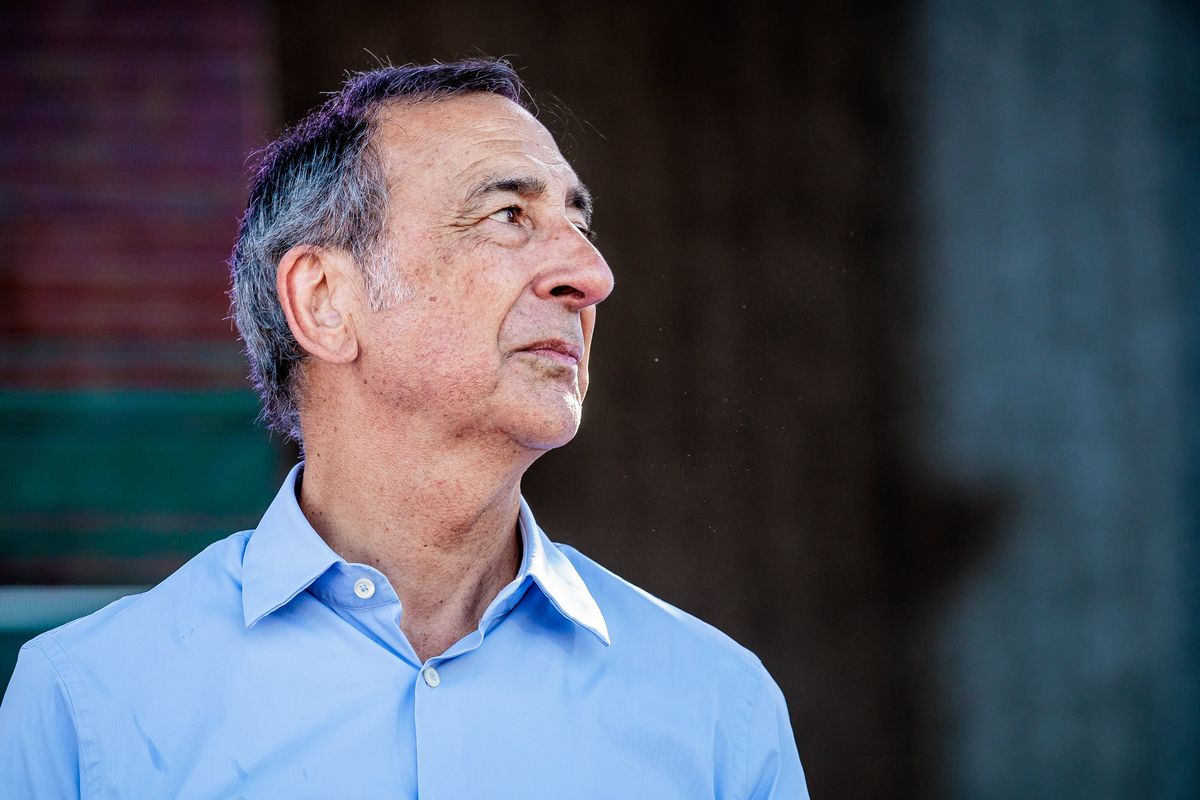 Sala indagato, il Pd lo molla