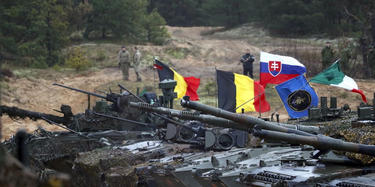 Mentre il mondo corre alla guerra l’Europa apparecchia il suo suicidio