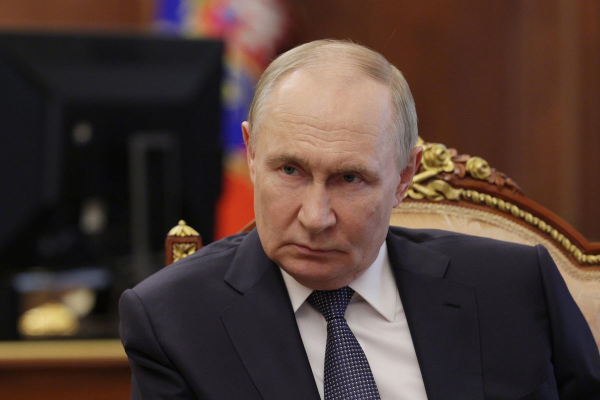 Ecco chi c’è dietro i fact checker che fanno propaganda per l’Europa