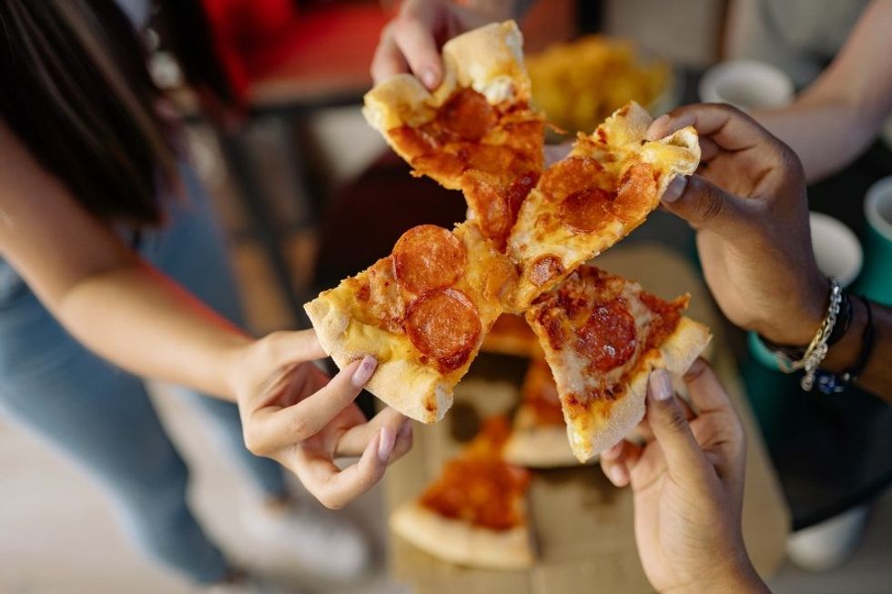 pizza, pizza place, eating together, community restaurant, neighborhood