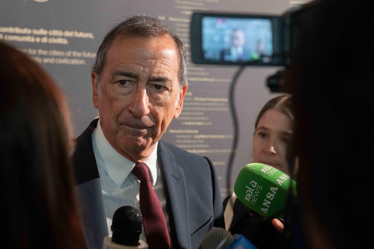 Sala rimane, ma non risponde alle accuse