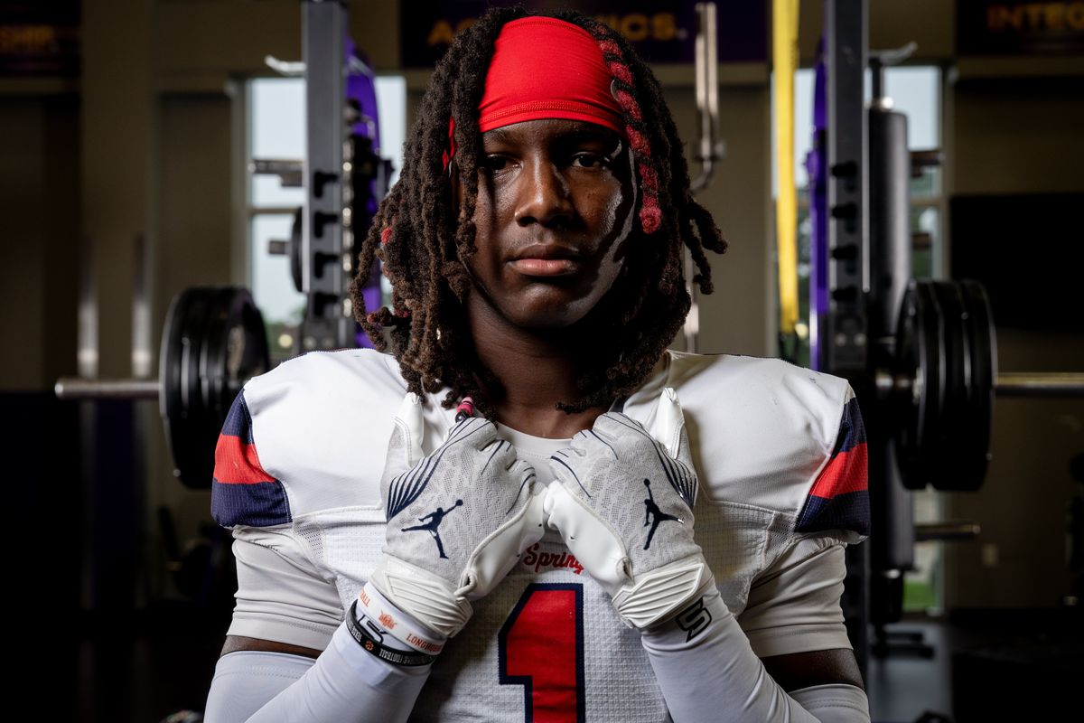 BUILT DIFFERENT: Melvin Jr.’s versatile brilliance has revitalized Cy Springs Football