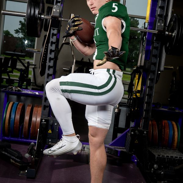 MOBILE CARRIER: Nationwide Signal Reached by Strake Jesuit’s Hebert